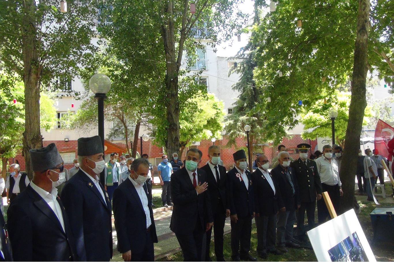 Adıyaman'da 15 Temmuz resim sergisi açıldı